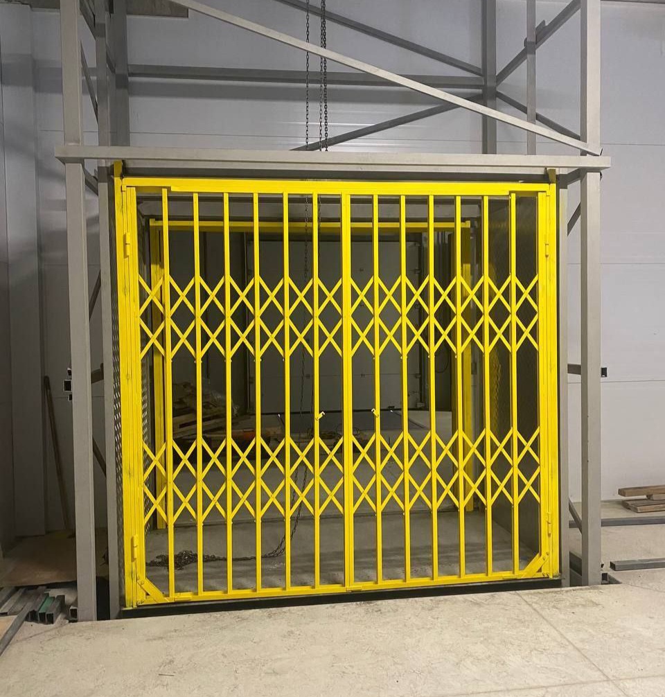 Раздвижные решетки в цехе